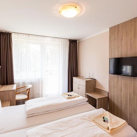 Bed & Breakfast Hotel Perla Nové Mesto nad Váhom Dış mekan fotoğraf