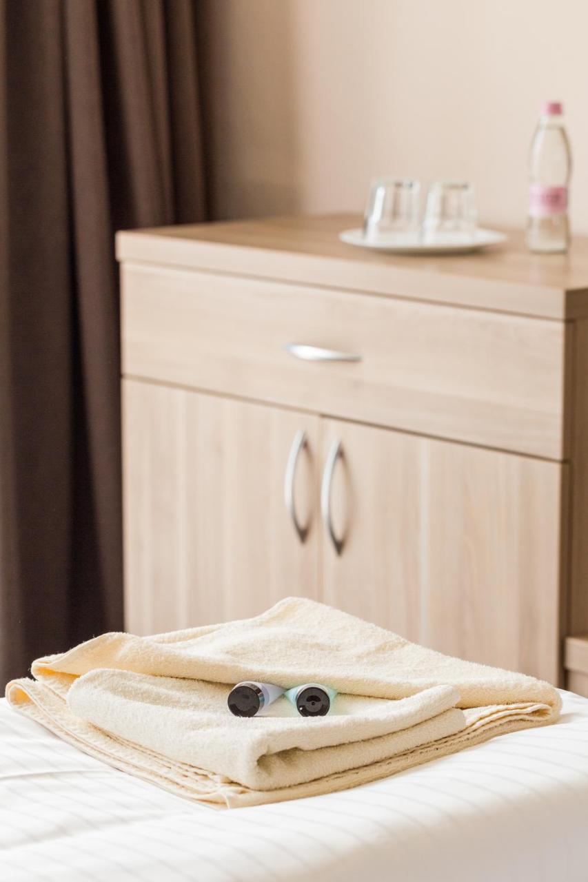 Bed & Breakfast Hotel Perla Nové Mesto nad Váhom Dış mekan fotoğraf